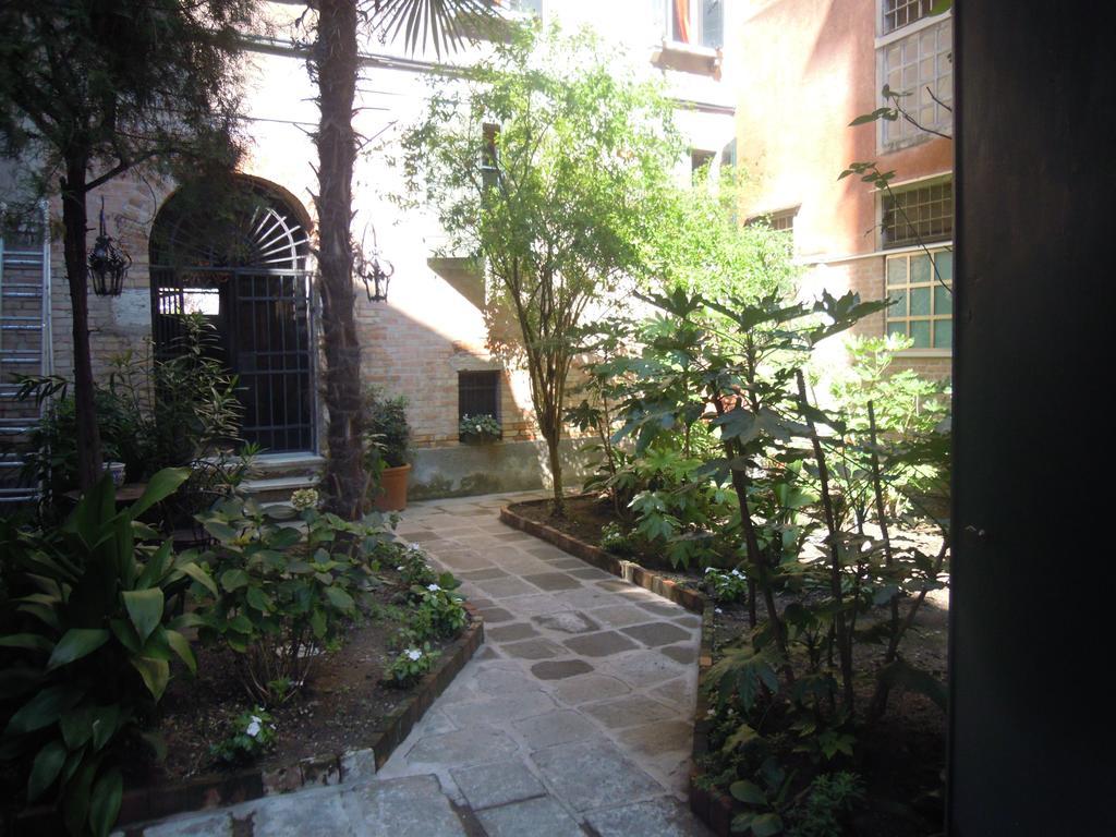 La Residenza 818 Otel Venedik Dış mekan fotoğraf