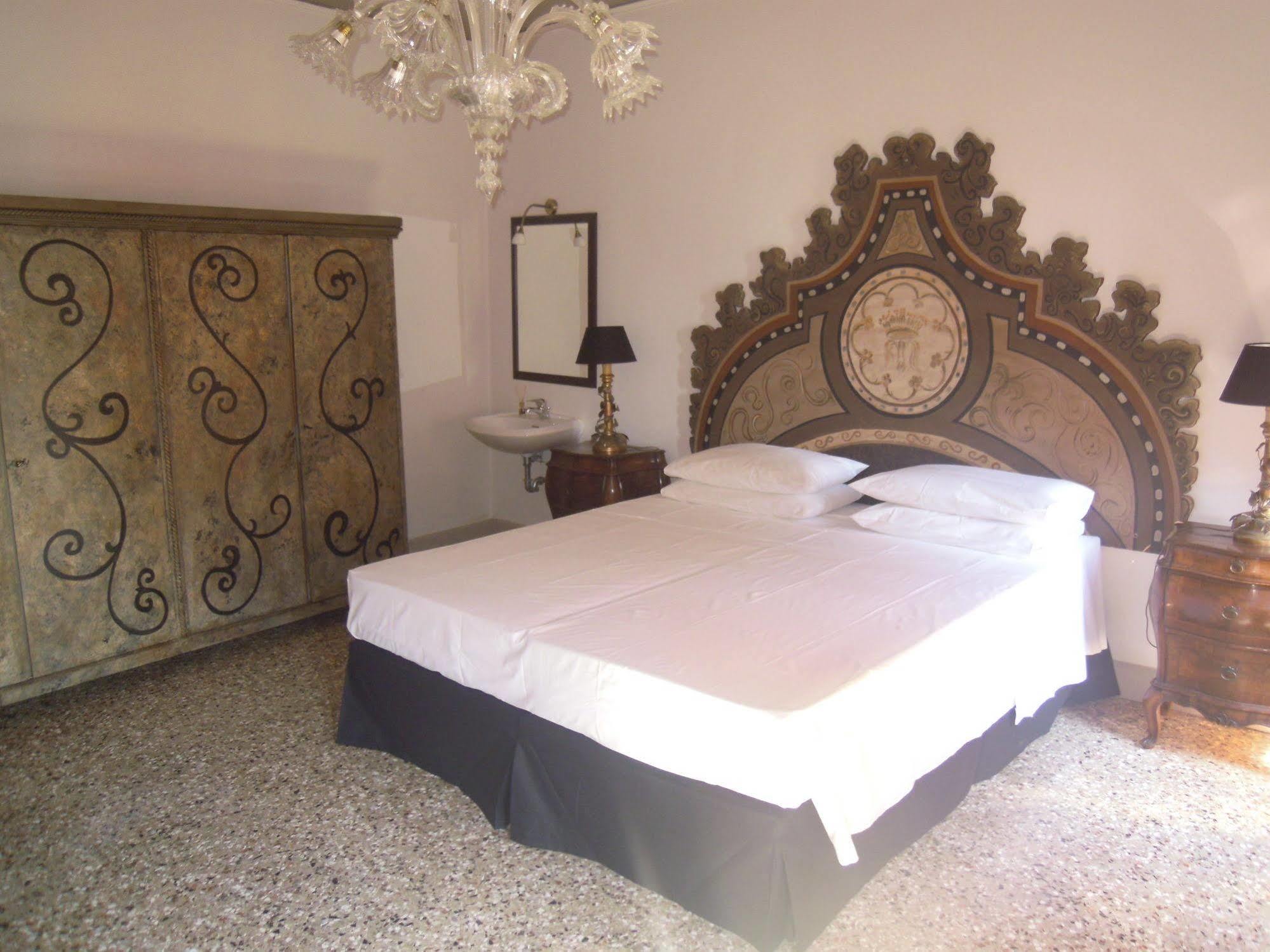 La Residenza 818 Otel Venedik Dış mekan fotoğraf
