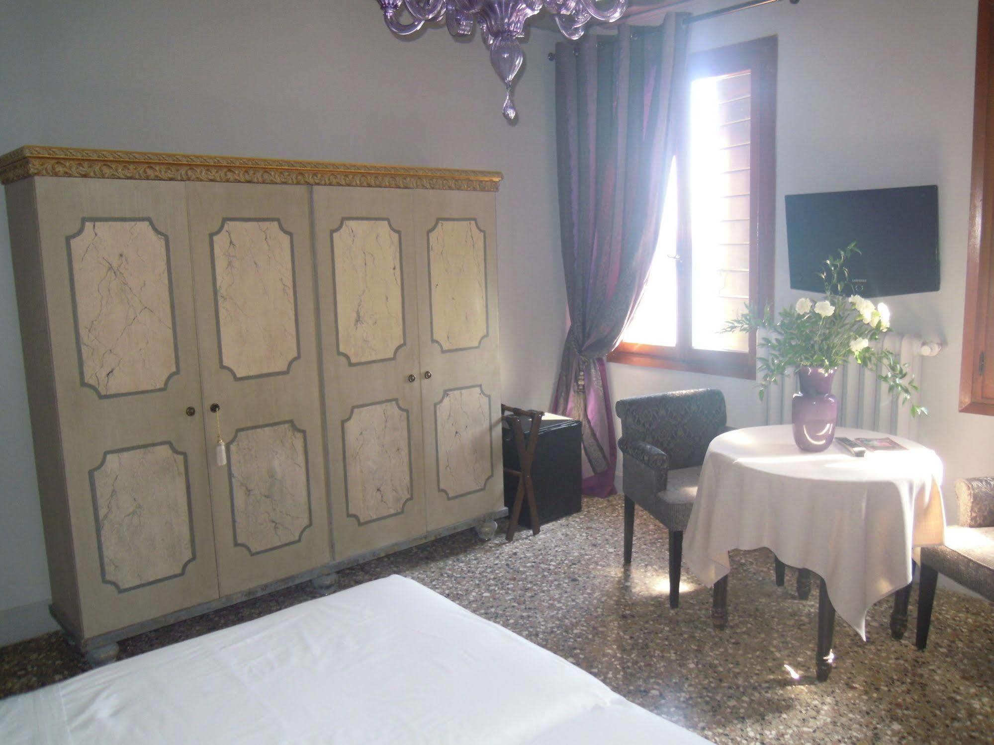 La Residenza 818 Otel Venedik Dış mekan fotoğraf